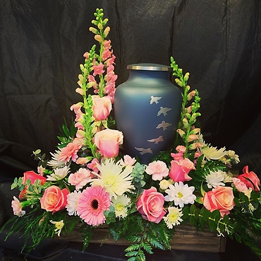 Urn in pinks